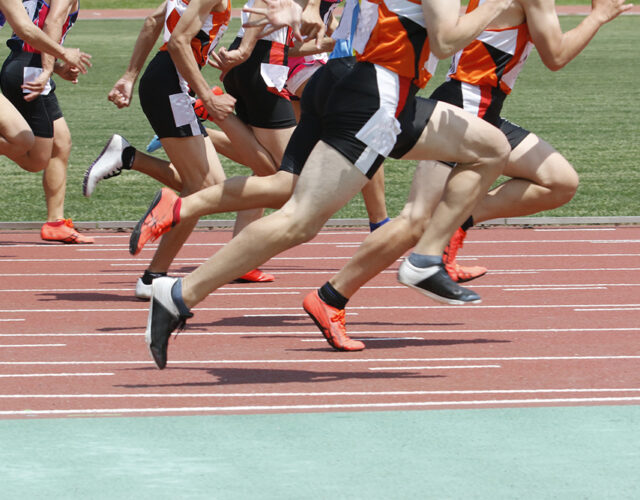 コザ運動公園<br>（約7分）