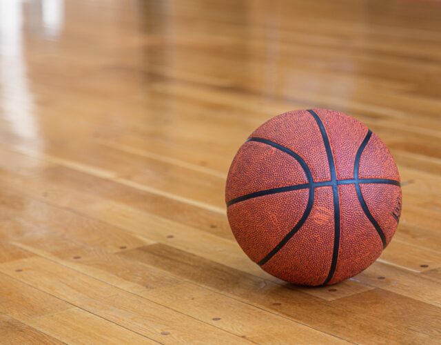 沖縄市体育館<br>（約7分）